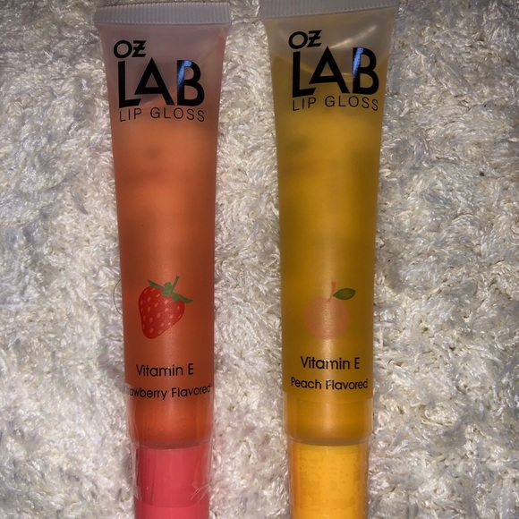 Lip Gloss Set - Picture 2 of 3